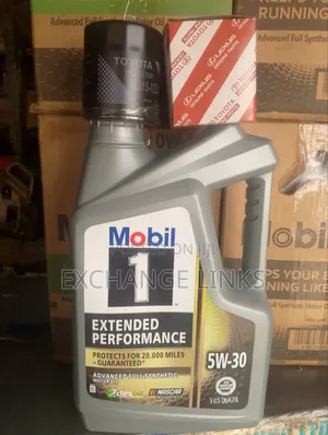 Oil Filter Toyota Hilux and Mobil 1 5w-30 5l Engine Oil