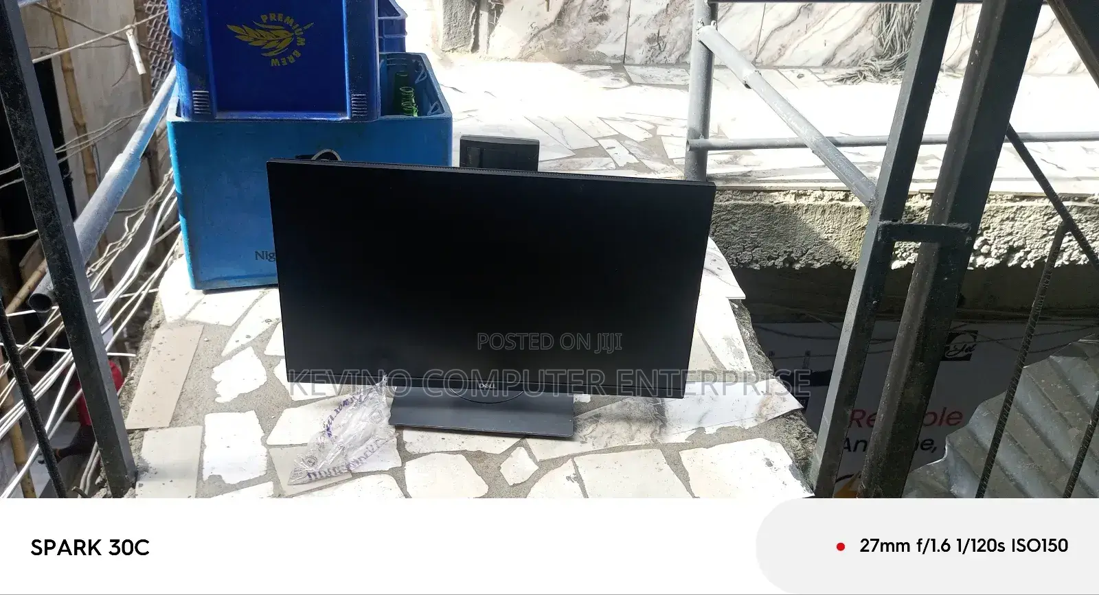 23 Inches Dell