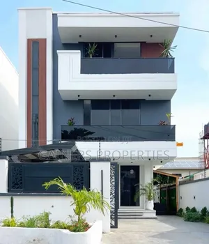 5bdrm Duplex in Lekki Phase 1 for sale