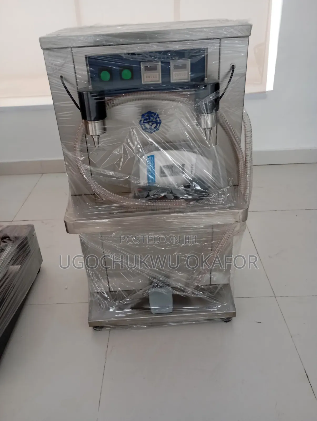Liquid Oil Filling Machine