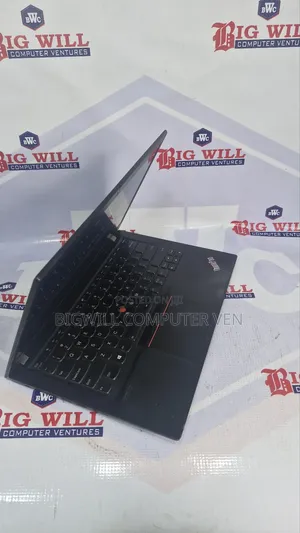 Laptop Lenovo ThinkPad T14s Gen 2 16GB Intel Core i7 SSD 512GB