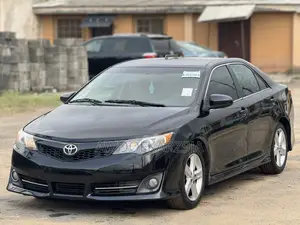 Toyota Camry SE 4dr Sedan (2.5L 4cyl 6A) 2013 Black
