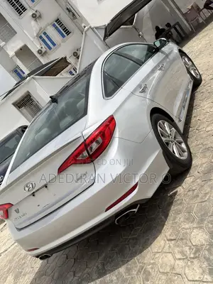 Hyundai Sonata Limited 2.0T Seban (2.0L 4cyl 6A) 2016 Silver