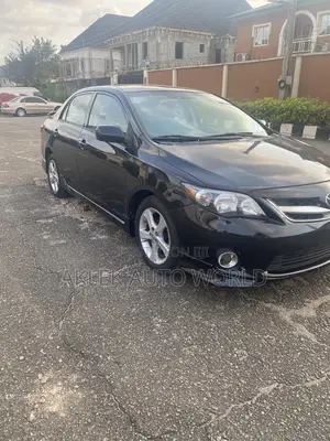 Toyota Corolla S 4dr Sedan (1.8L 4cyl 4A) 2013 Black