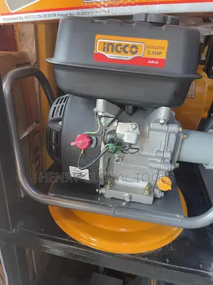 Ingco Gasoline Concrete Vibrator Machine