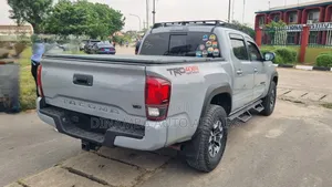 Toyota Tacoma Limited 2018 Gray