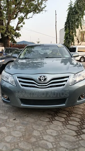 Toyota Camry 2010 Green