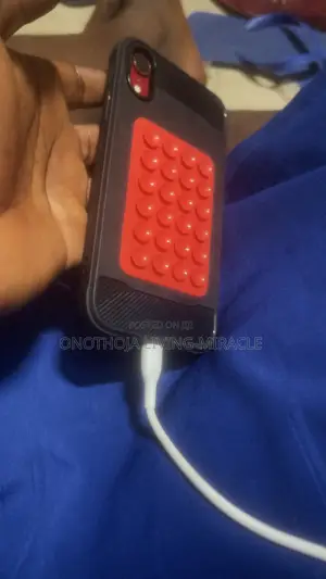 Apple iPhone XR 128 GB Red