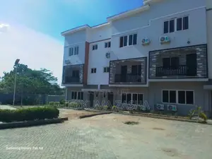 4bdrm Townhouse/Terrace in Durunmi, Durumi for sale