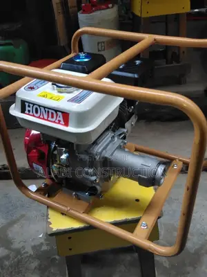 Honda Concrete Poker Vibrator
