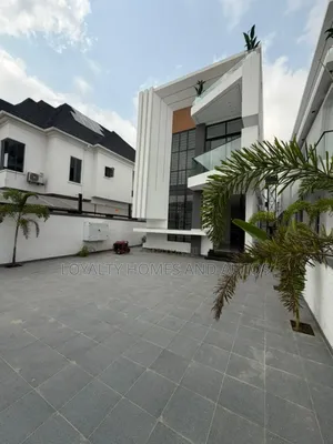 5bdrm Duplex in Lekki for sale