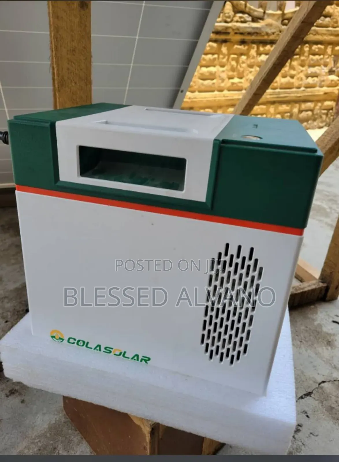 Cola Solar 2 KWH Solar Generator
