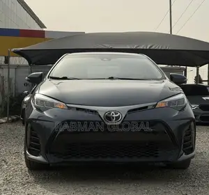 Toyota Corolla SE 4dr Sedan (1.8L 4cyl CVT) 2017 Gray