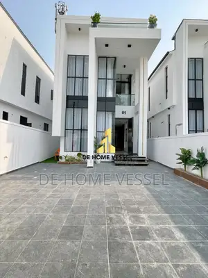 5bdrm Duplex in Ikota for sale