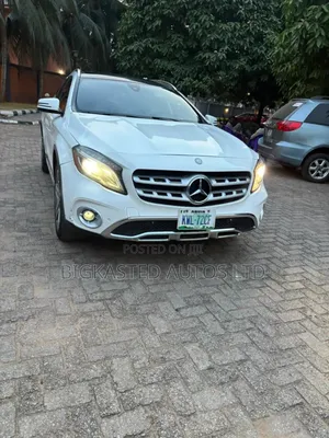 Mercedes-Benz GLA 250 2016 White