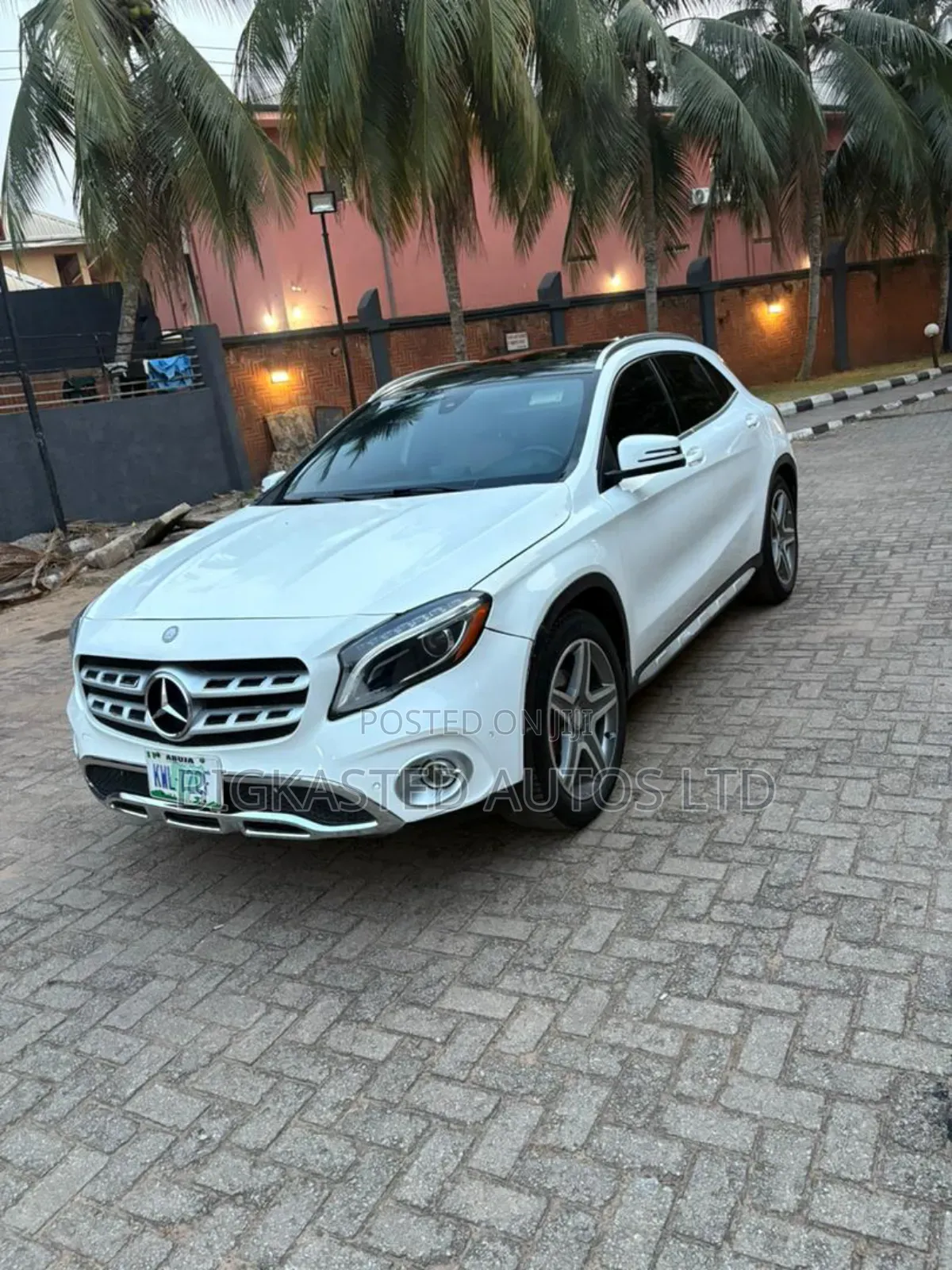 Mercedes-Benz GLA 250 2016 White