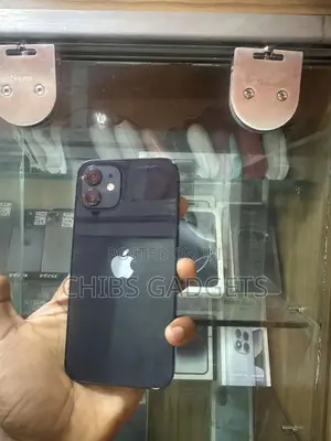 Apple iPhone 12 64 GB Black