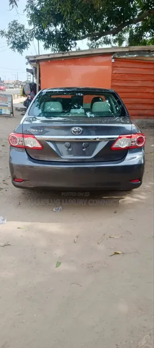 Toyota Corolla 2013 Gray