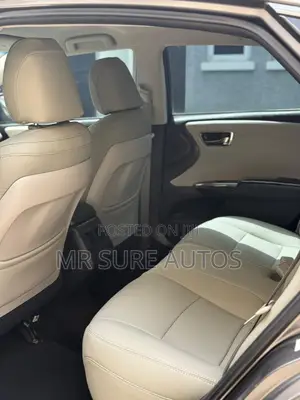 Toyota Avalon XLE FWDSedan (3.6L 6cyl 6A) 2016 Gray