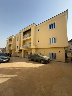 3bdrm Apartment in Katampe Main Abuja for sale