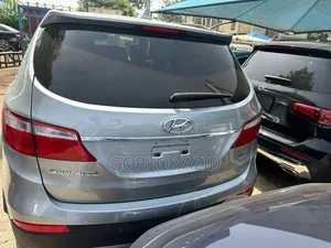 Hyundai Santa Fe Limited 4dr SUV (3.3L 6cyl 6A) 2015 Silver