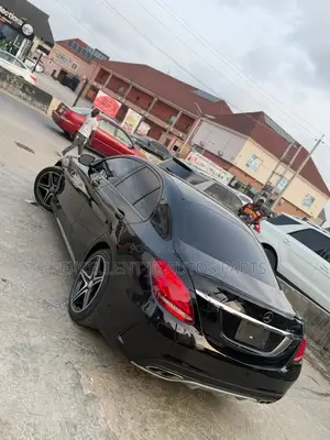 Mercedes-Benz C400 2016 Black