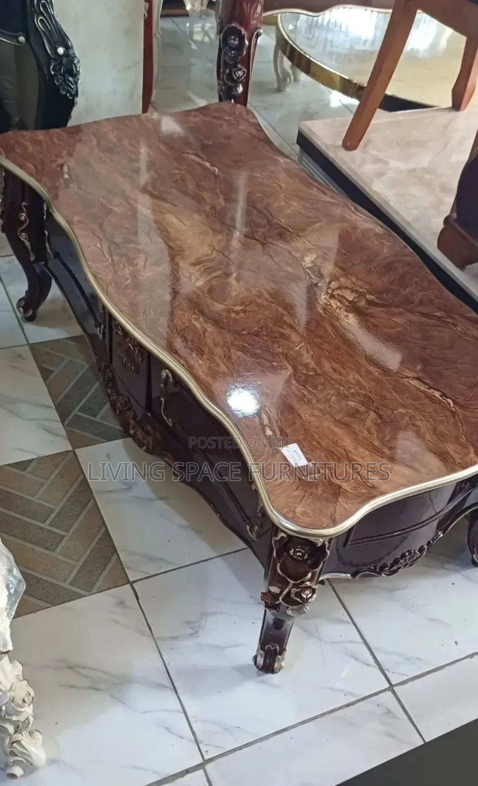 Executive Royal Center Table