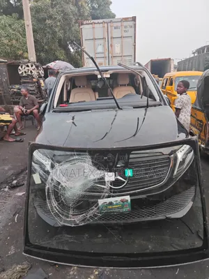 Mercedes Viano Bus 2020 Windscreen Glass Available