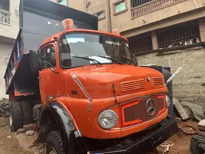 1513 Tipper Truck