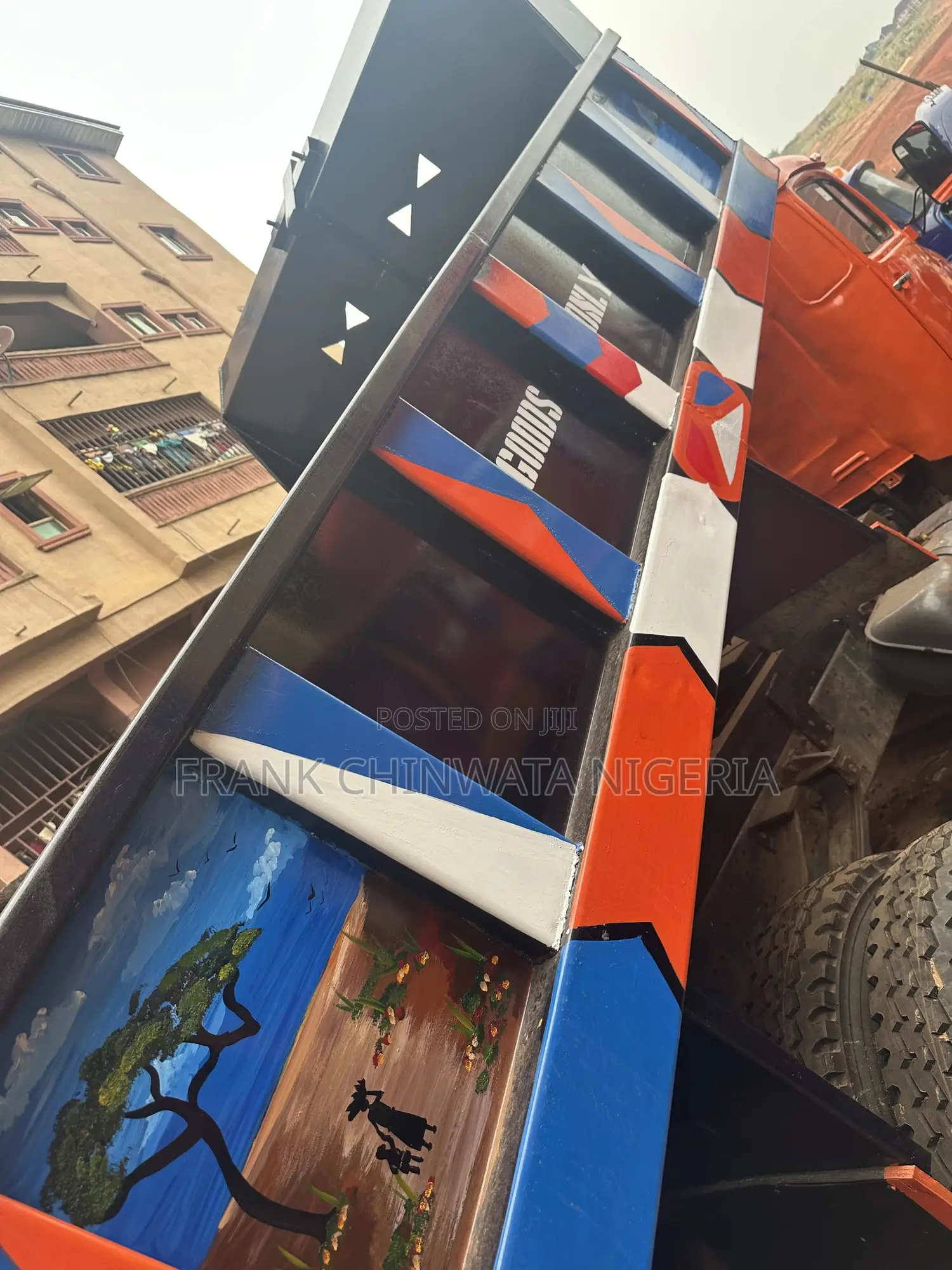1513 Tipper Truck