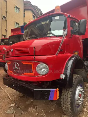 Mercedes 1513 Tipper Truck