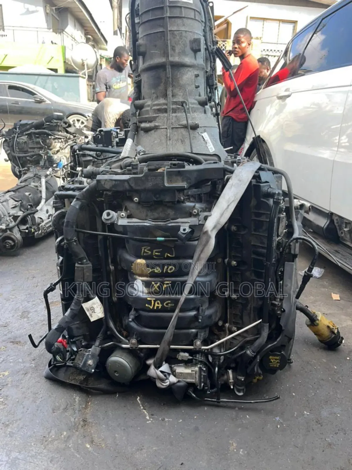 Range Rover H.S.E Engine
