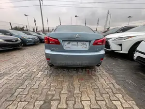 Lexus IS 2009 Blue