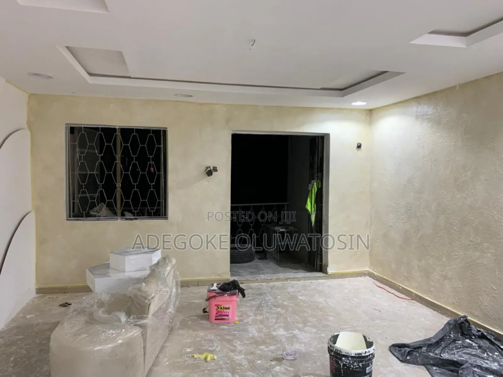Best Painter and Wallpaper Installer