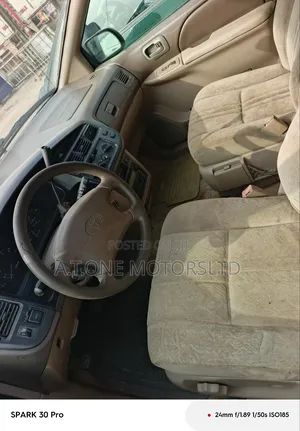 Toyota Sienna XLE AWD (3.3L V6 5A) 2004 Green