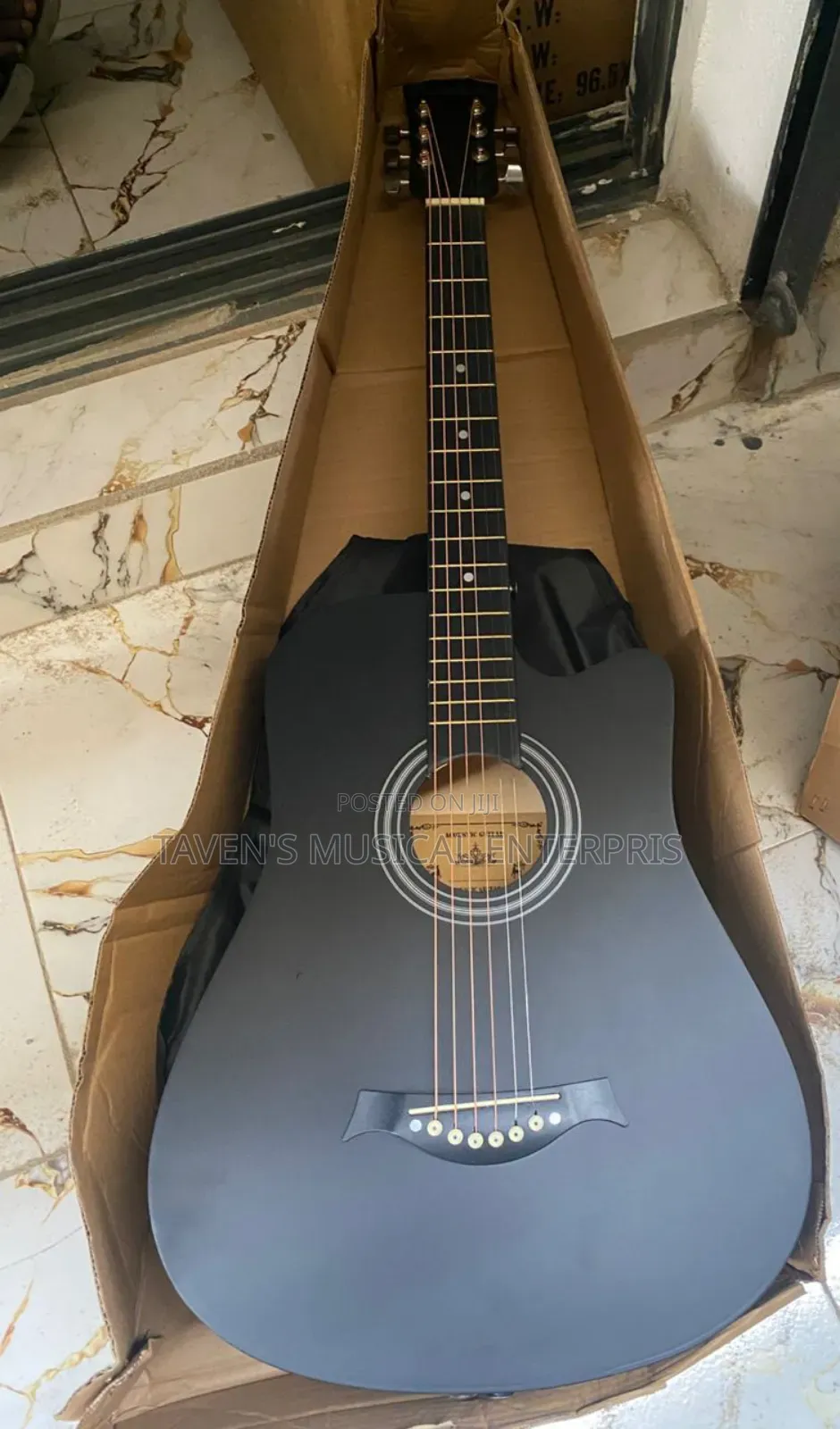 Stratford Acoustic Guitar