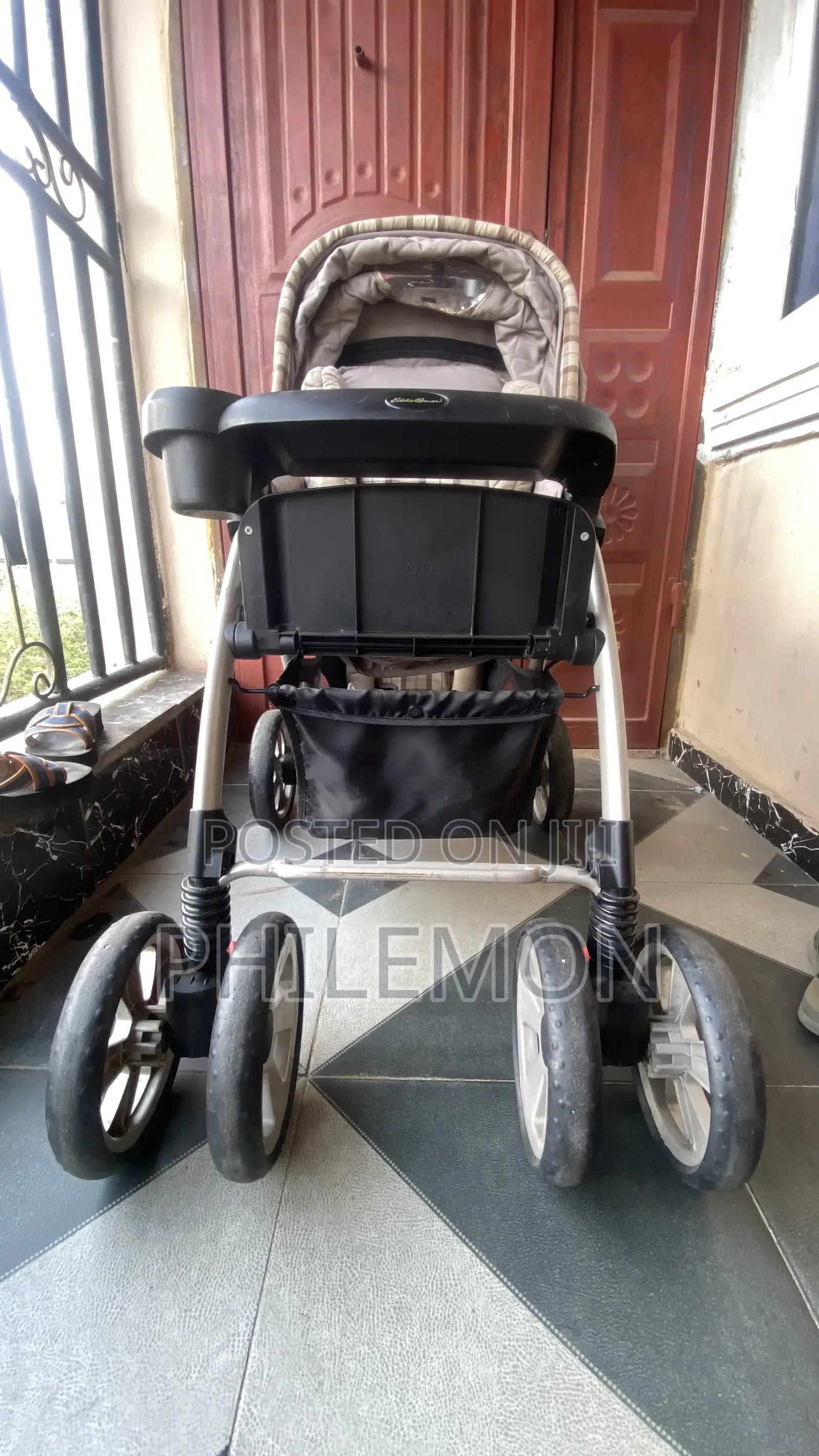 Baby Stroller in Good Condition – Clean Ready to Use