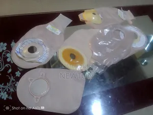 Open and Closed Colostomy and Urostomy Pouches