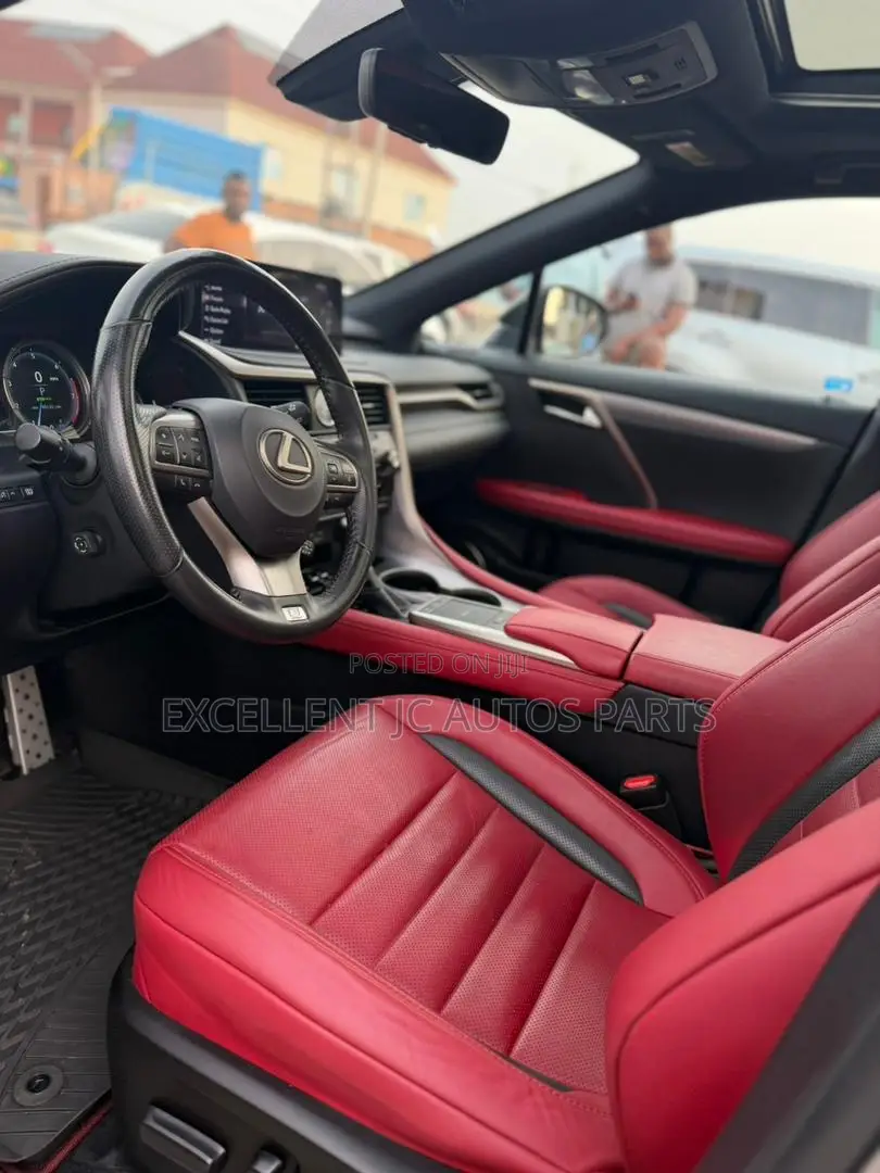 Lexus RX 2022