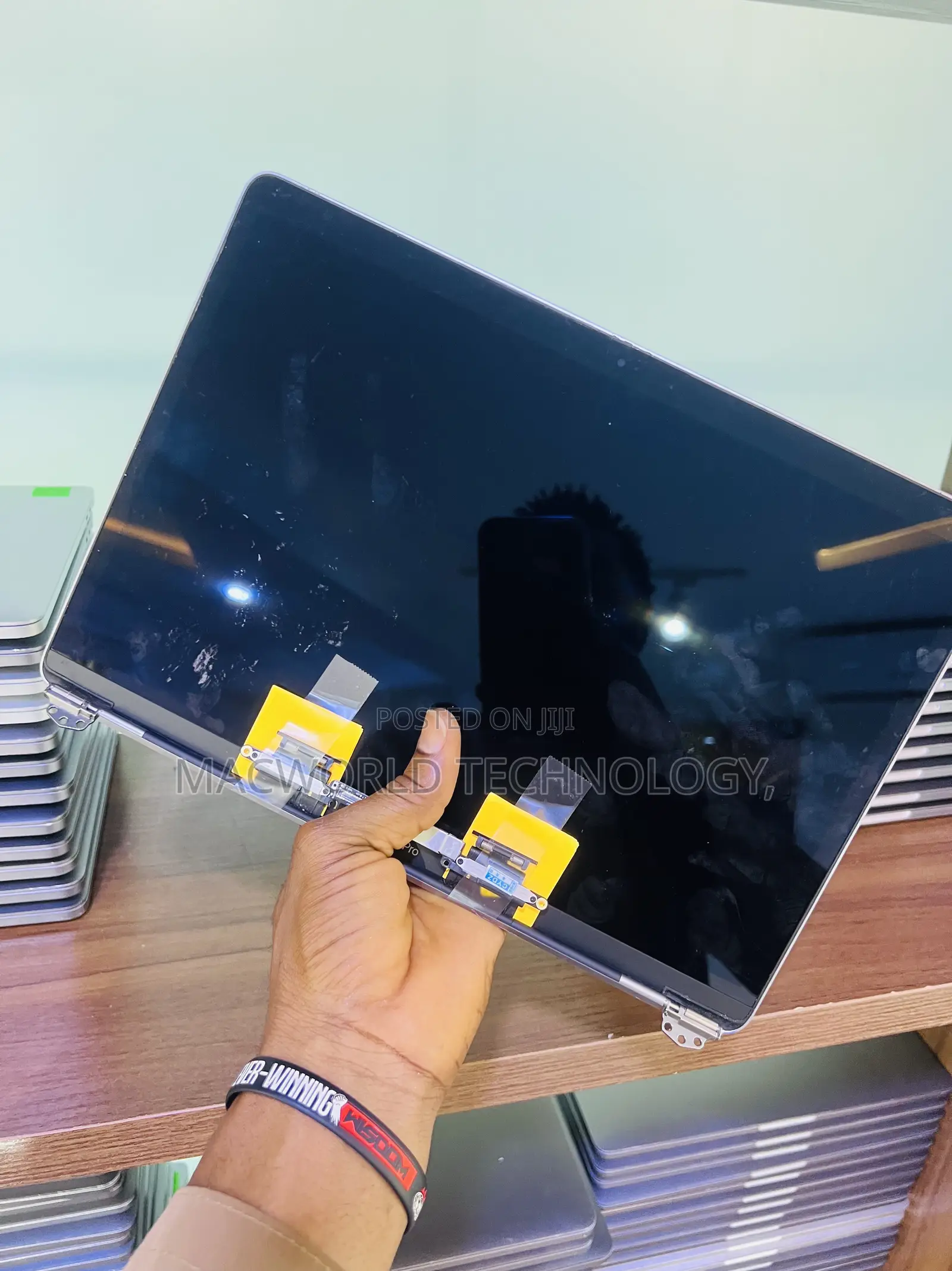 Macbook Pro Screen 2018