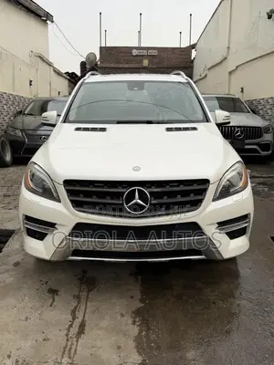 Mercedes-Benz M Class ML400 4MATIC 4dr SUV AWD (3.0L 6cyl Turbo 7A)