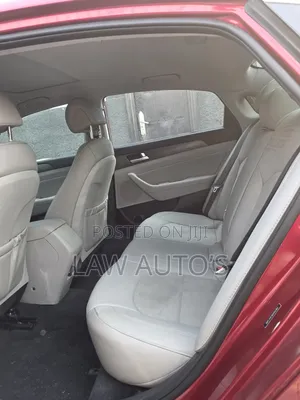 Hyundai Sonata SE 4dr Sedan (2.4L 4cyl 6A) 2015 Red