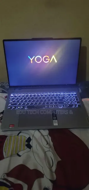 Laptop Lenovo Yoga 7i 8GB AMD Ryzen 5 SSD 512GB