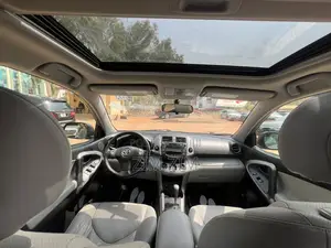 Toyota RAV4 V6 2007 Green