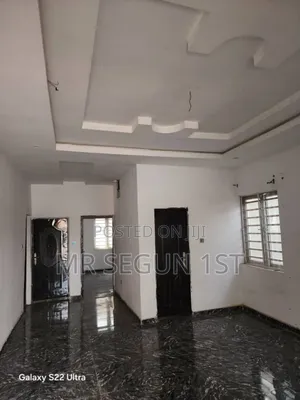 Mini Flat in Abey Technical, Akala Express for rent