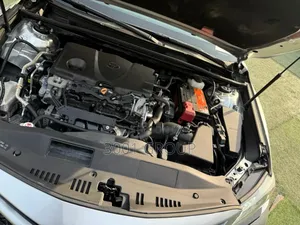 Toyota Camry XSE FWD (2.5L 4cyl 8AM) 2018 Silver