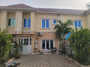 3bdrm Duplex in Naf Valley Estate, Asokoro for rent