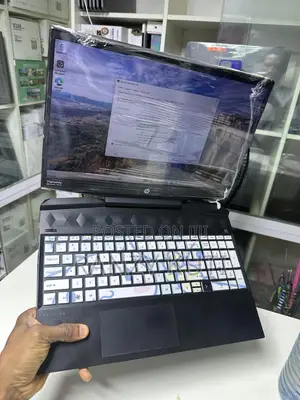 Laptop HP Pavilion Gaming Laptop 15-dk2xxx 16GB Intel Core i7 SSD 512GB