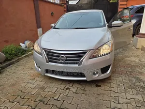 Nissan Sentra SR 2013 Silver