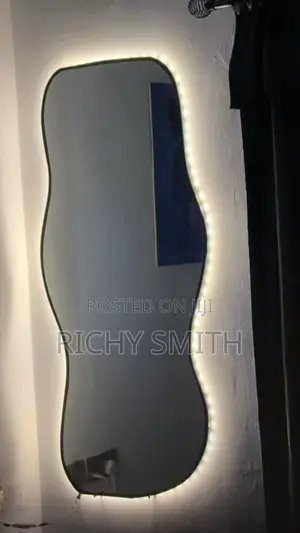 Mirror With Light